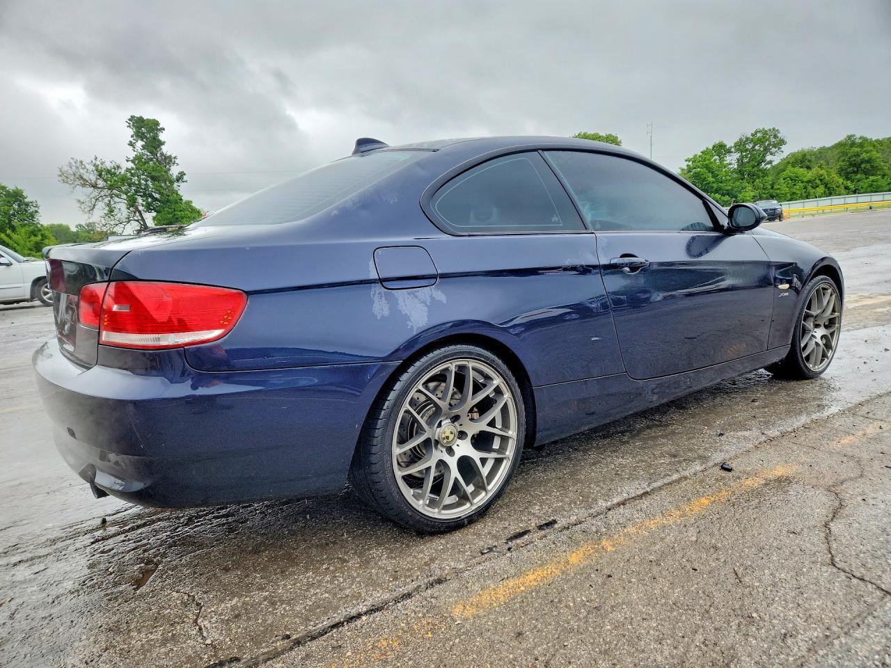 2009 BMW 335 Xi - Фото 3