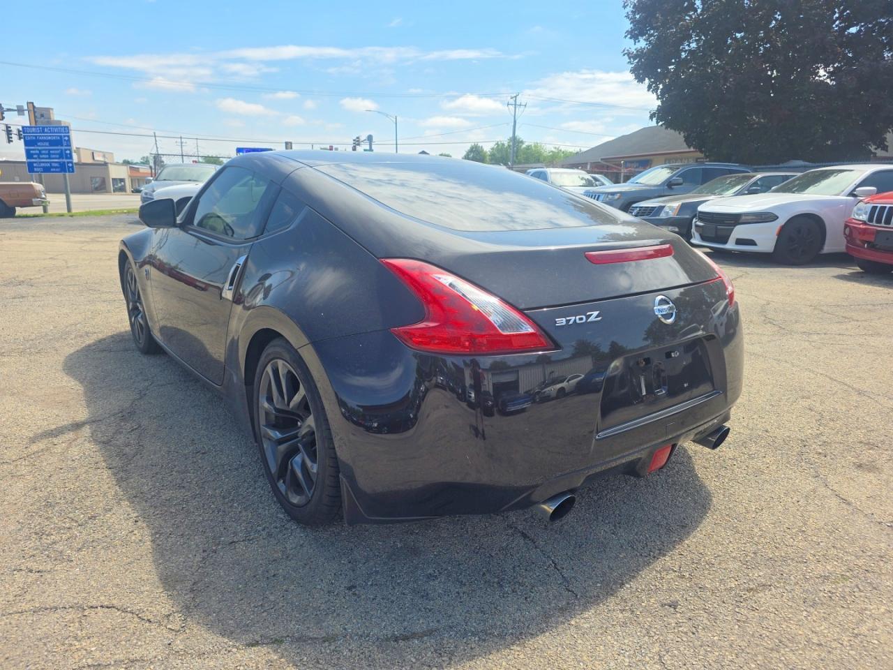 2017 Nissan 370Z/Sp/Sp - Image 3