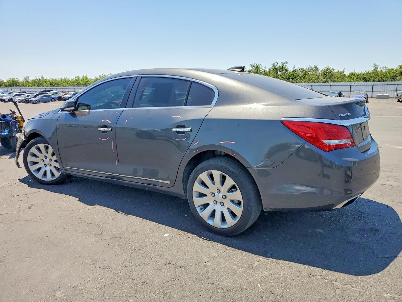 2016 Buick Lacrosse - Фото 2