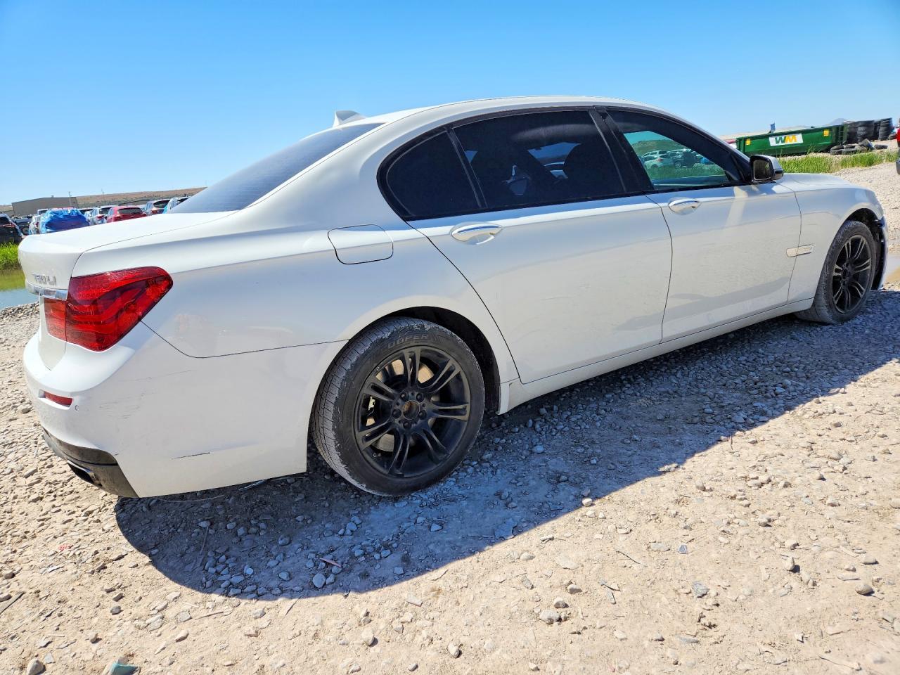 2013 BMW 750 Lxi - Фото 3