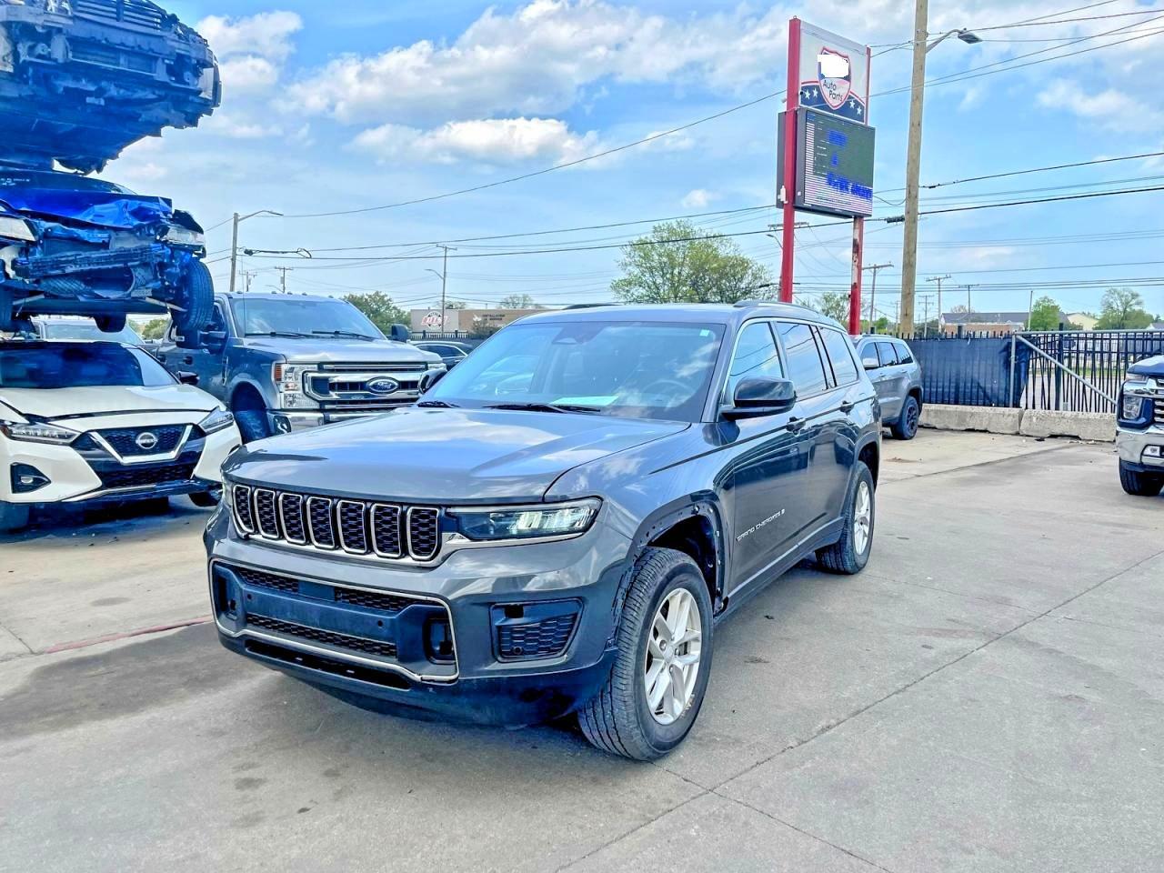 2021 Jeep Grand Cherokee L Laredo - Фото 2