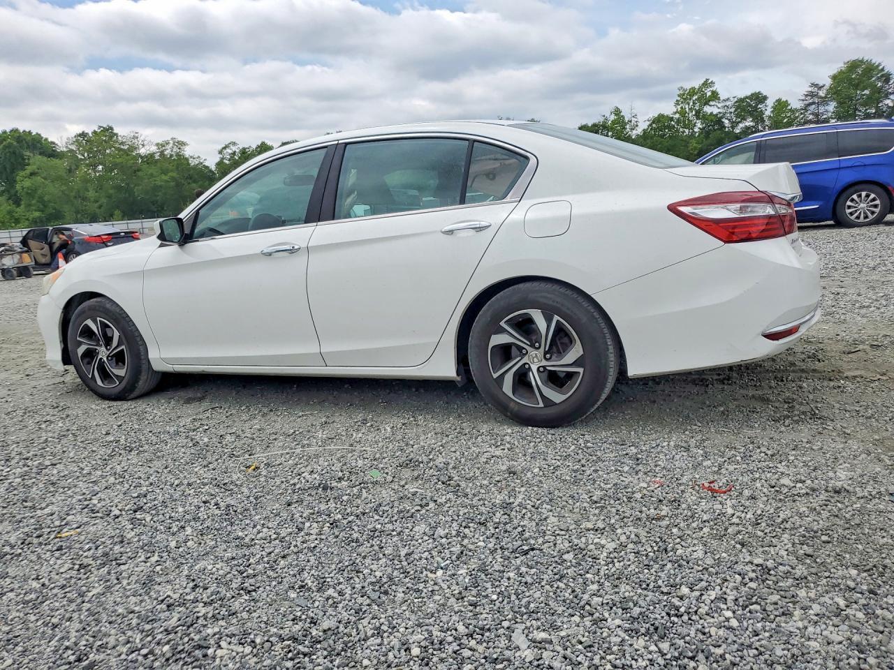 2017 Honda Accord Lx - Фото 2