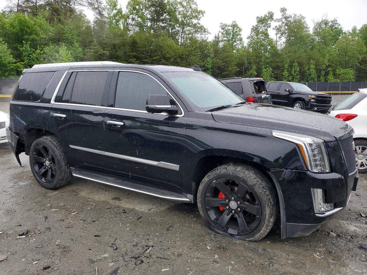 2016 Cadillac Escalade Luxury - Image 4