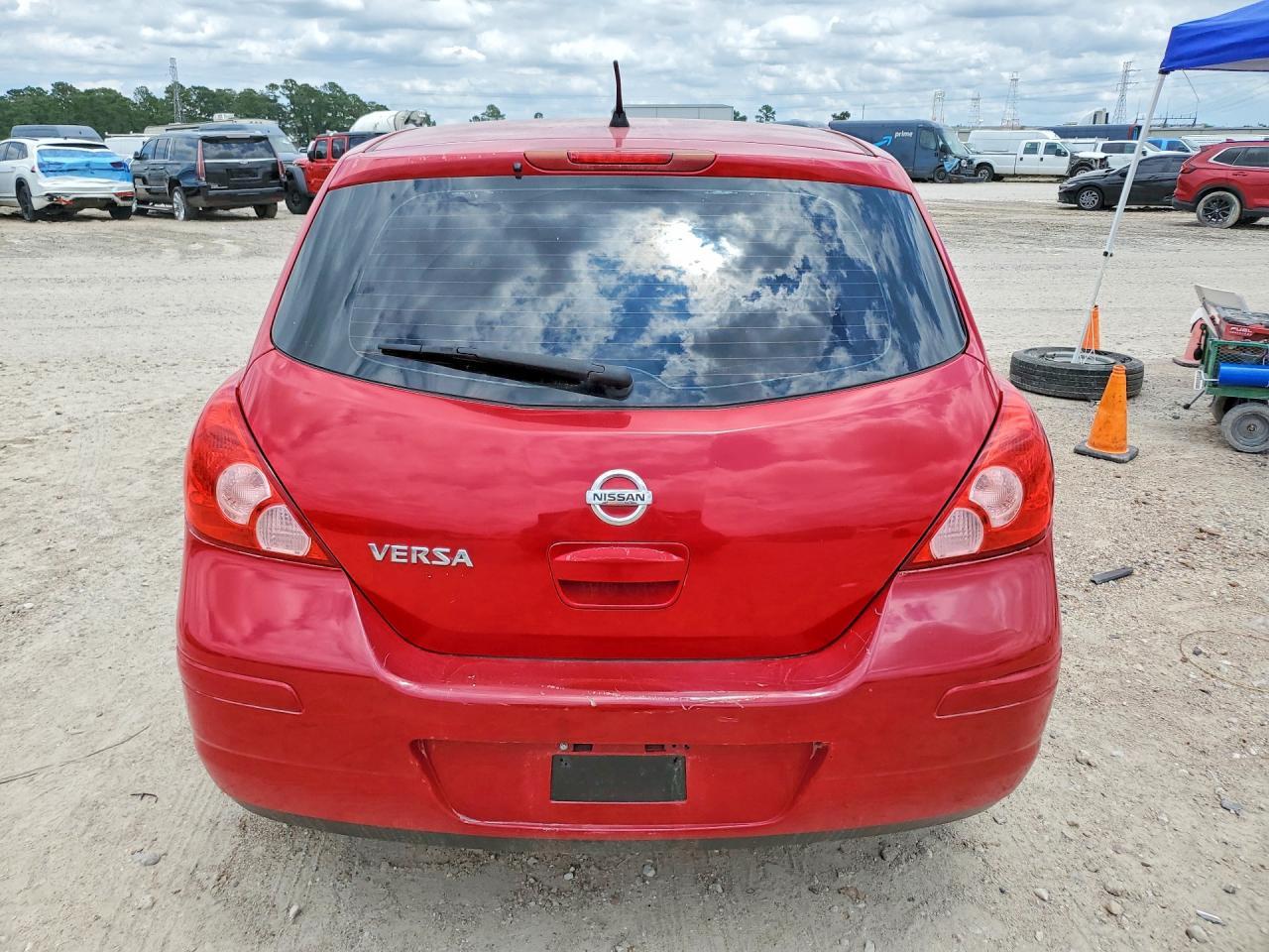 2012 Nissan Versa 1.8 S - Фото 6