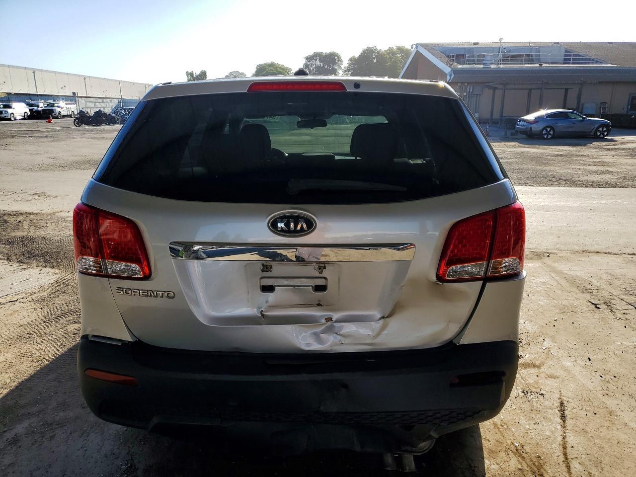 2011 Kia Sorento Lx - Фото 6