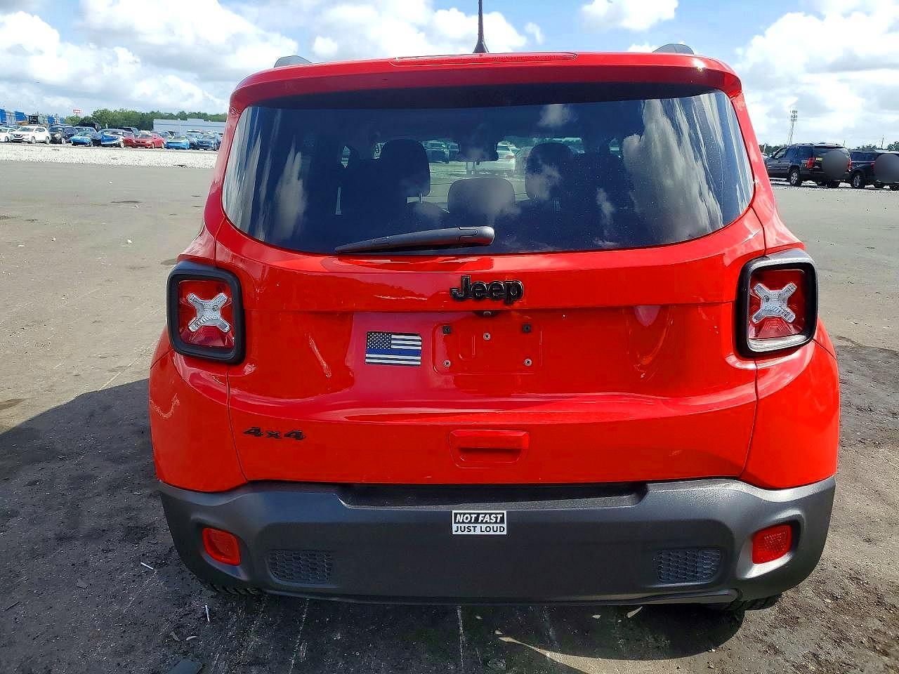 2023 Jeep Renegade Latitude - Фото 6