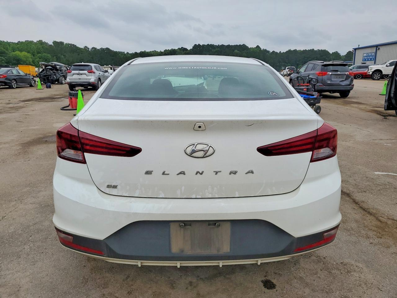 2019 Hyundai Elantra Se - Фото 6