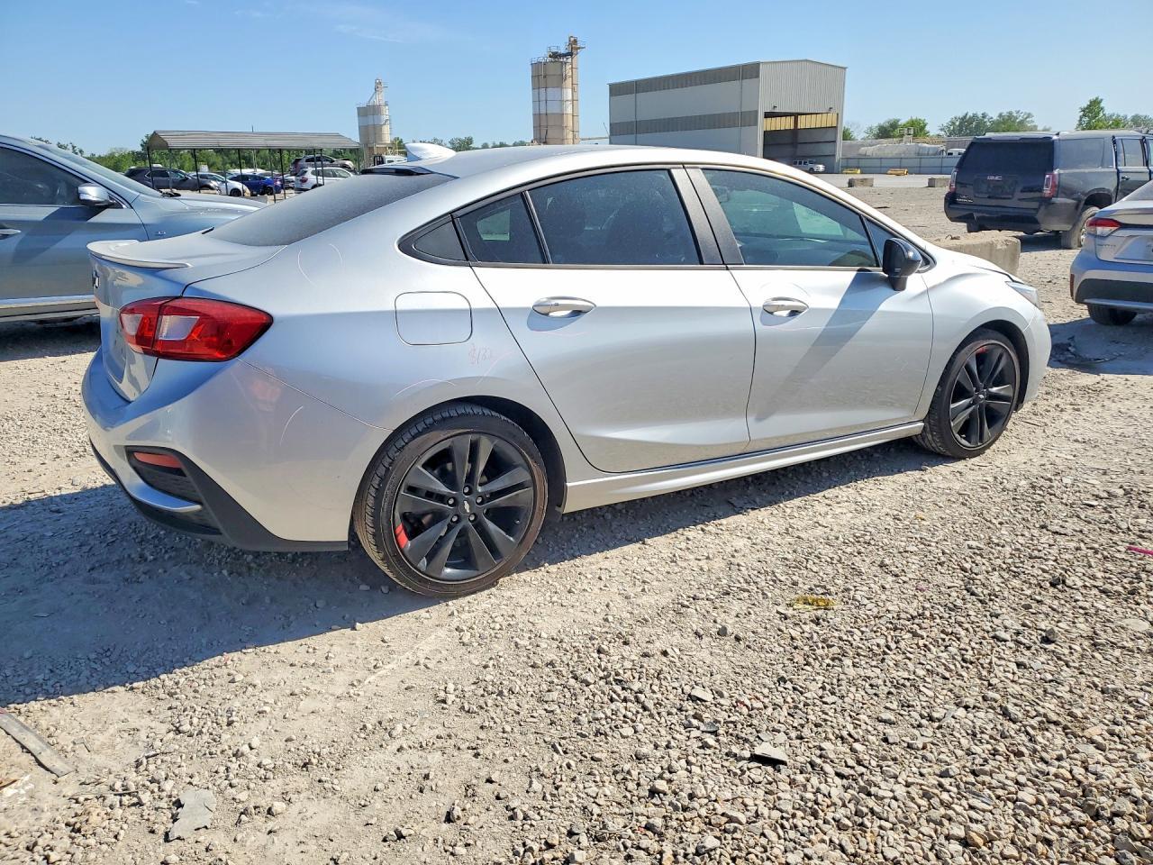 2018 Chevrolet Cruze Lt - Image 3