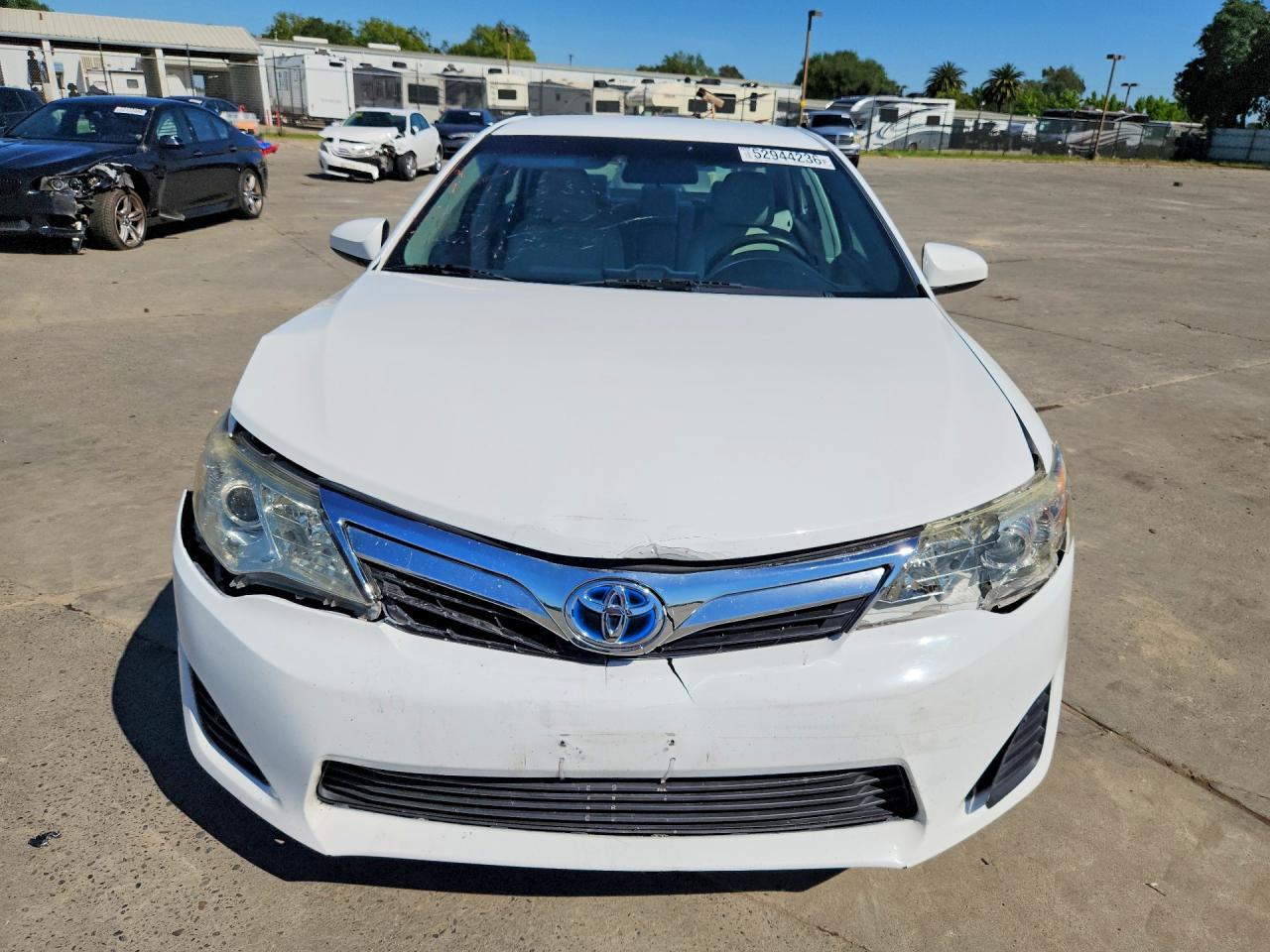 2013 Toyota Camry Hybrid Le - Фото 5