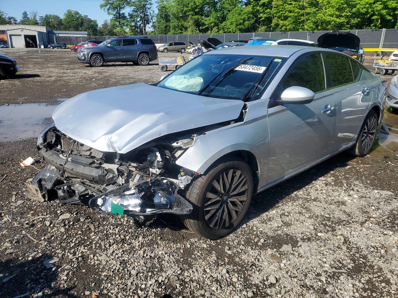 2023 Nissan Altima Sv