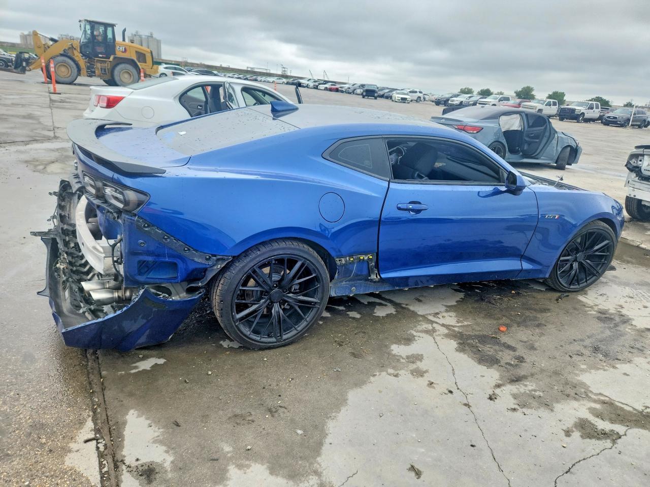 2022 Chevrolet Camaro Lt1 - Image 3