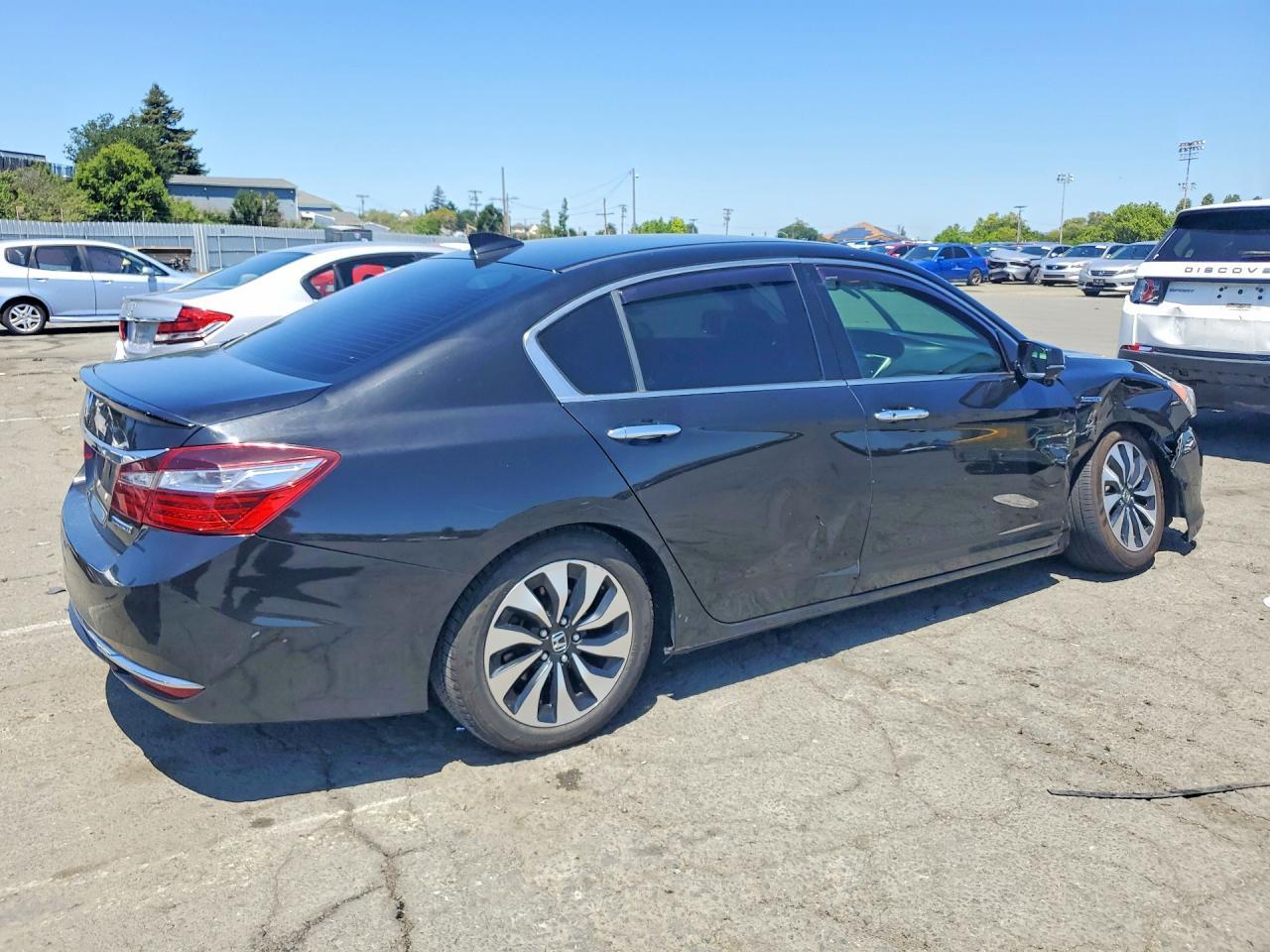 2017 Honda Accord Hybrid Exl - Image 3