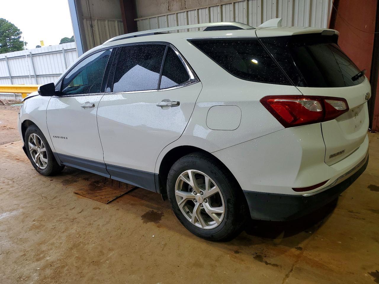 2020 Chevrolet Equinox Premier - Фото 2