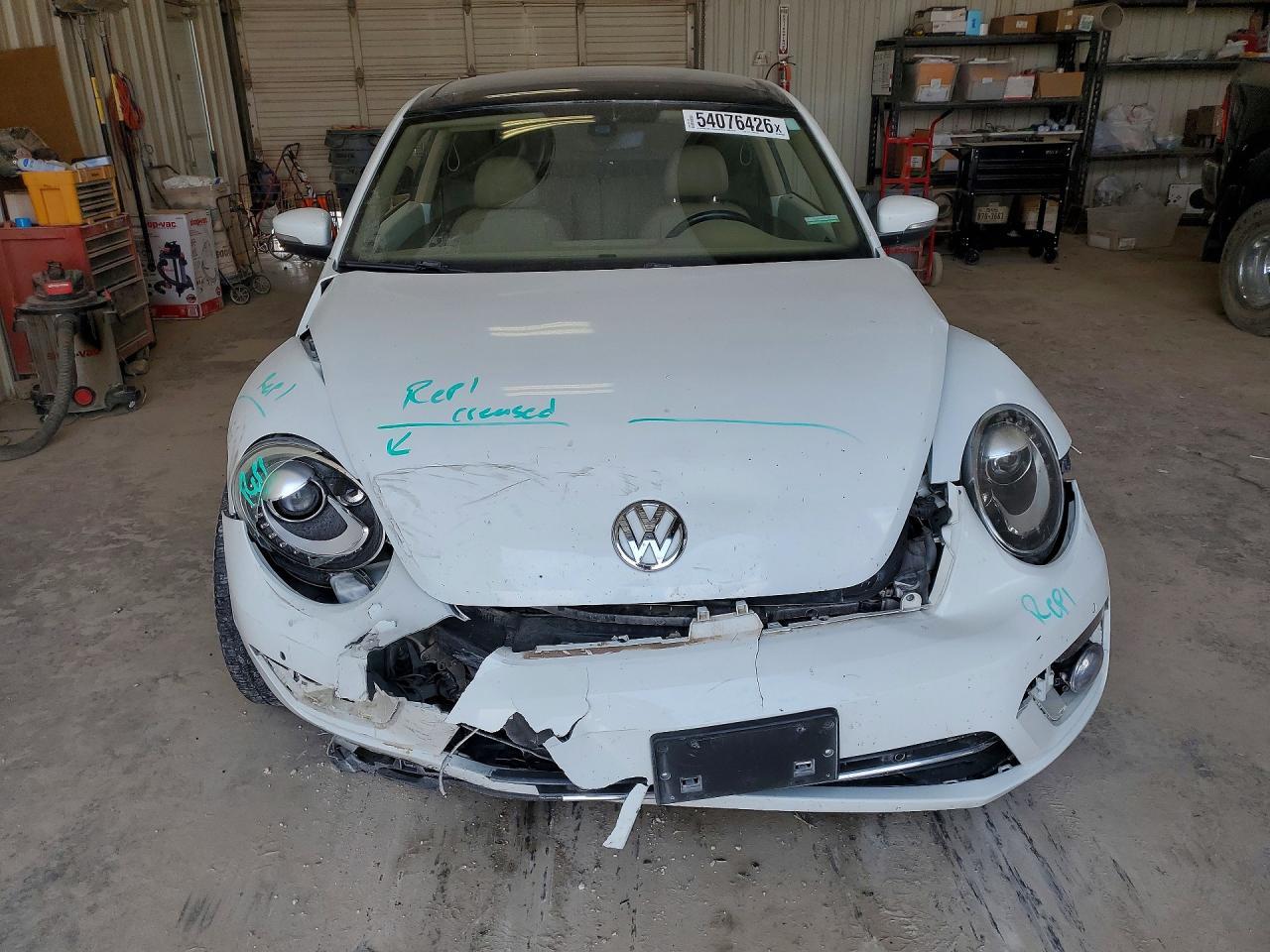 2019 Volkswagen Beetle Se - Image 5