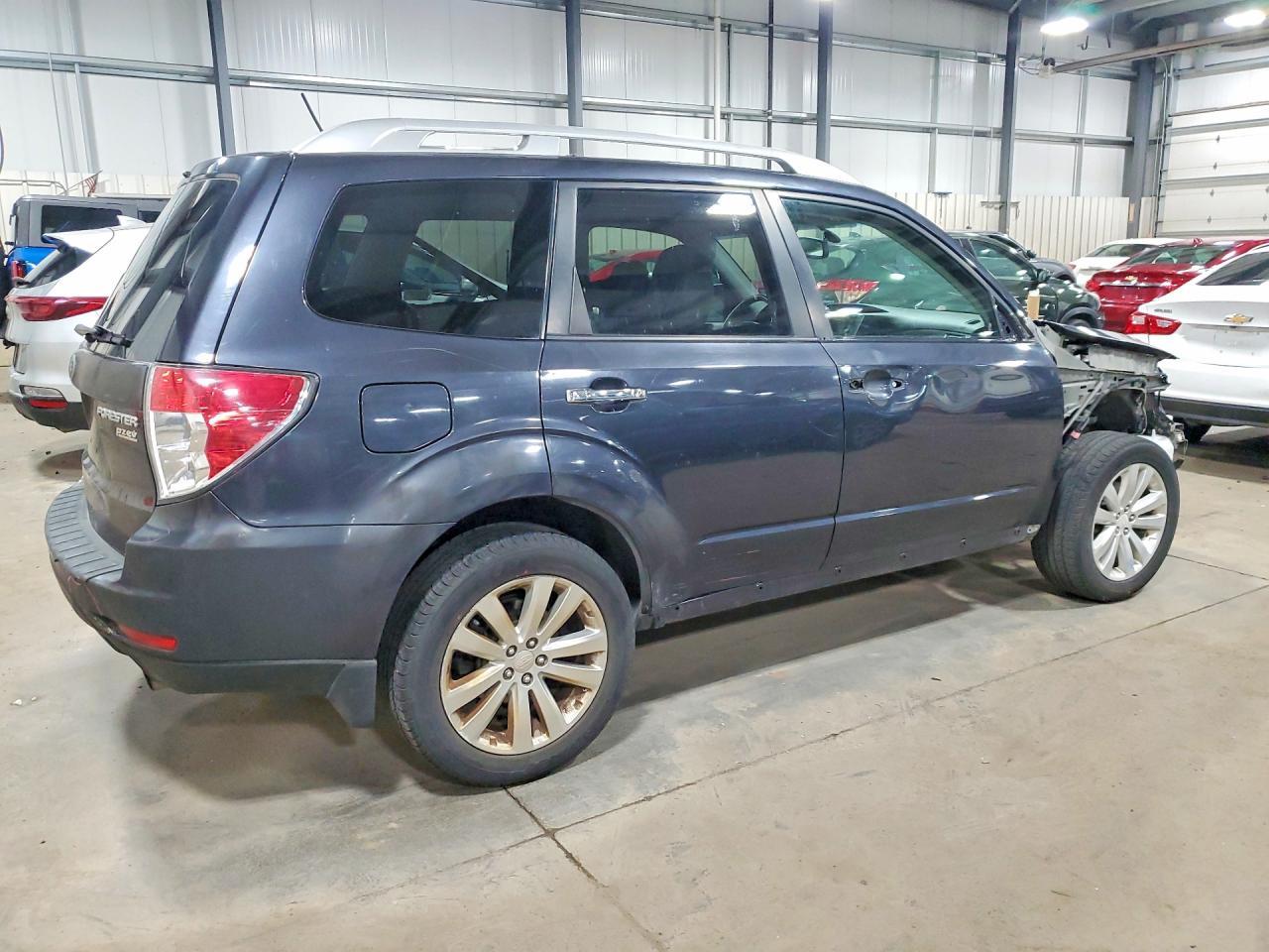 2011 Subaru Forester Touring - Фото 3