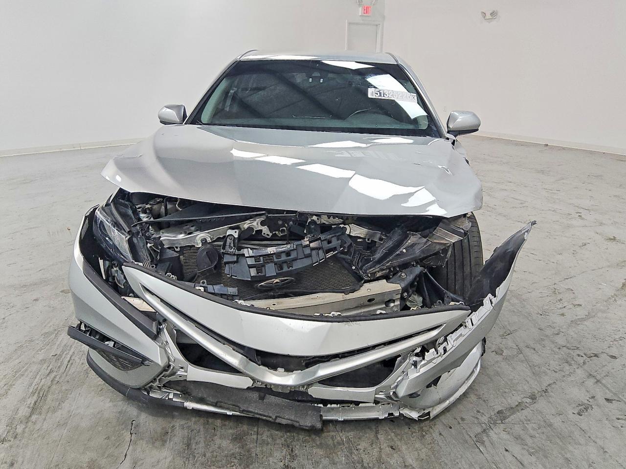 2021 Toyota Camry Se - Фото 5