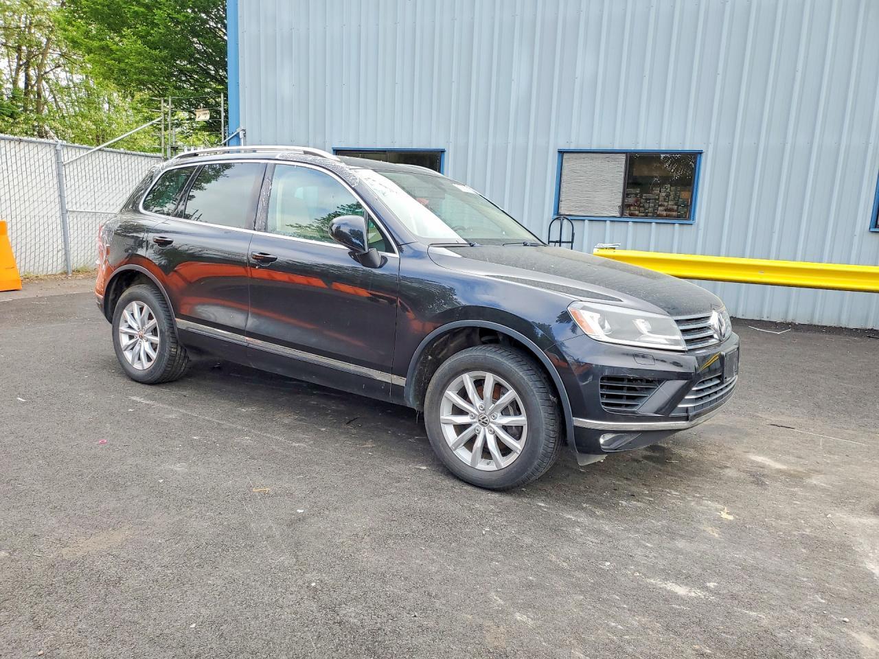 2016 Volkswagen Touareg Sport - Фото 4