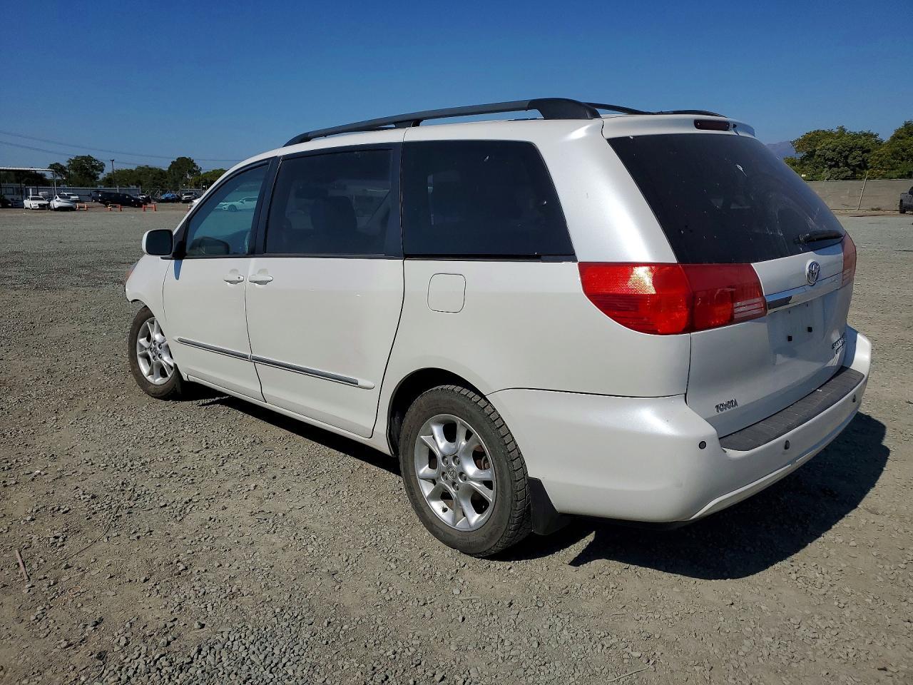 2004 Toyota Sienna Xle Limited 7 Passenger - Фото 2
