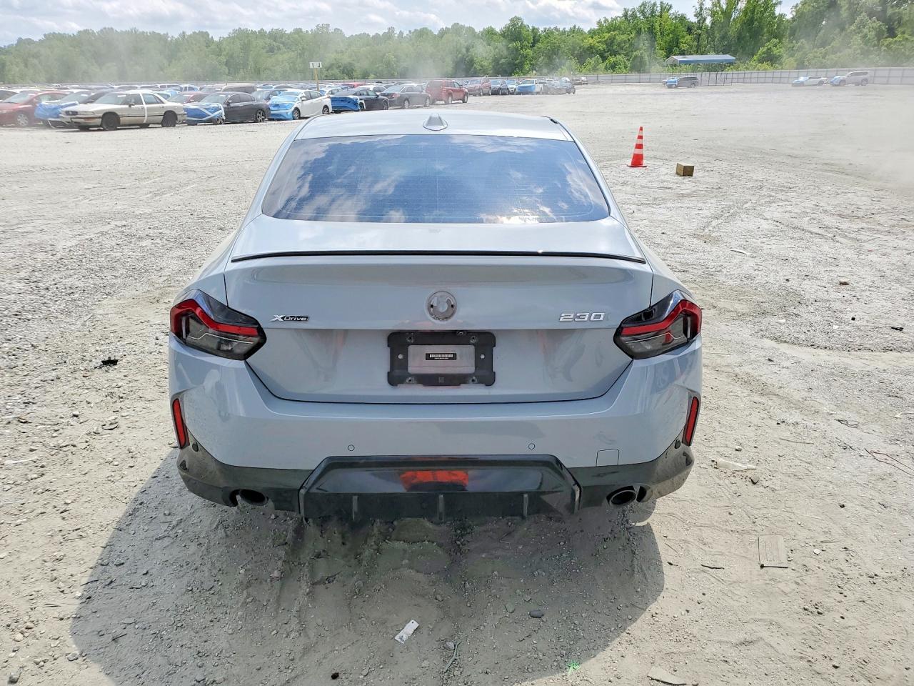 2023 BMW 230Xi - Image 6