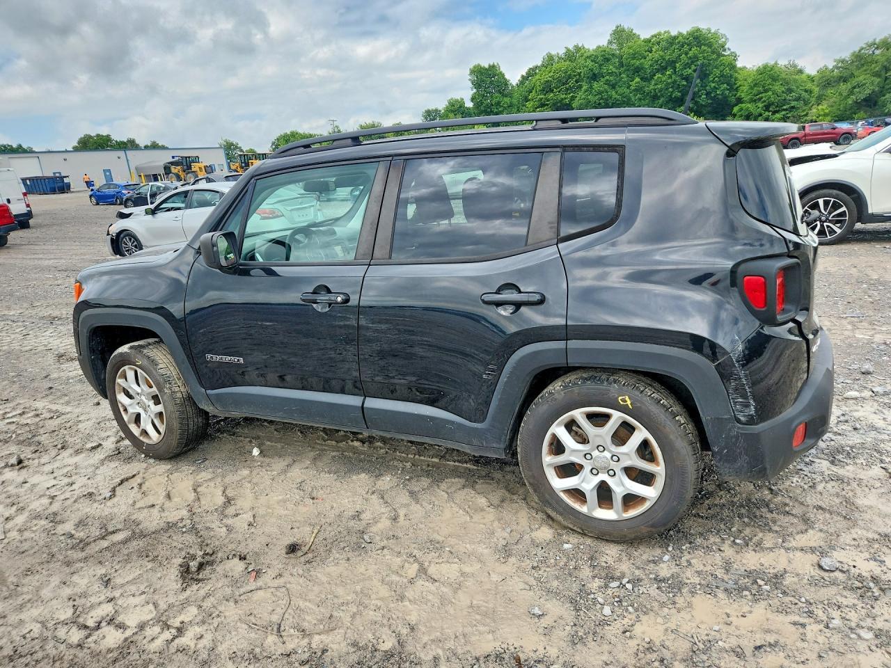 2018 Jeep Renegade Sport - Image 2