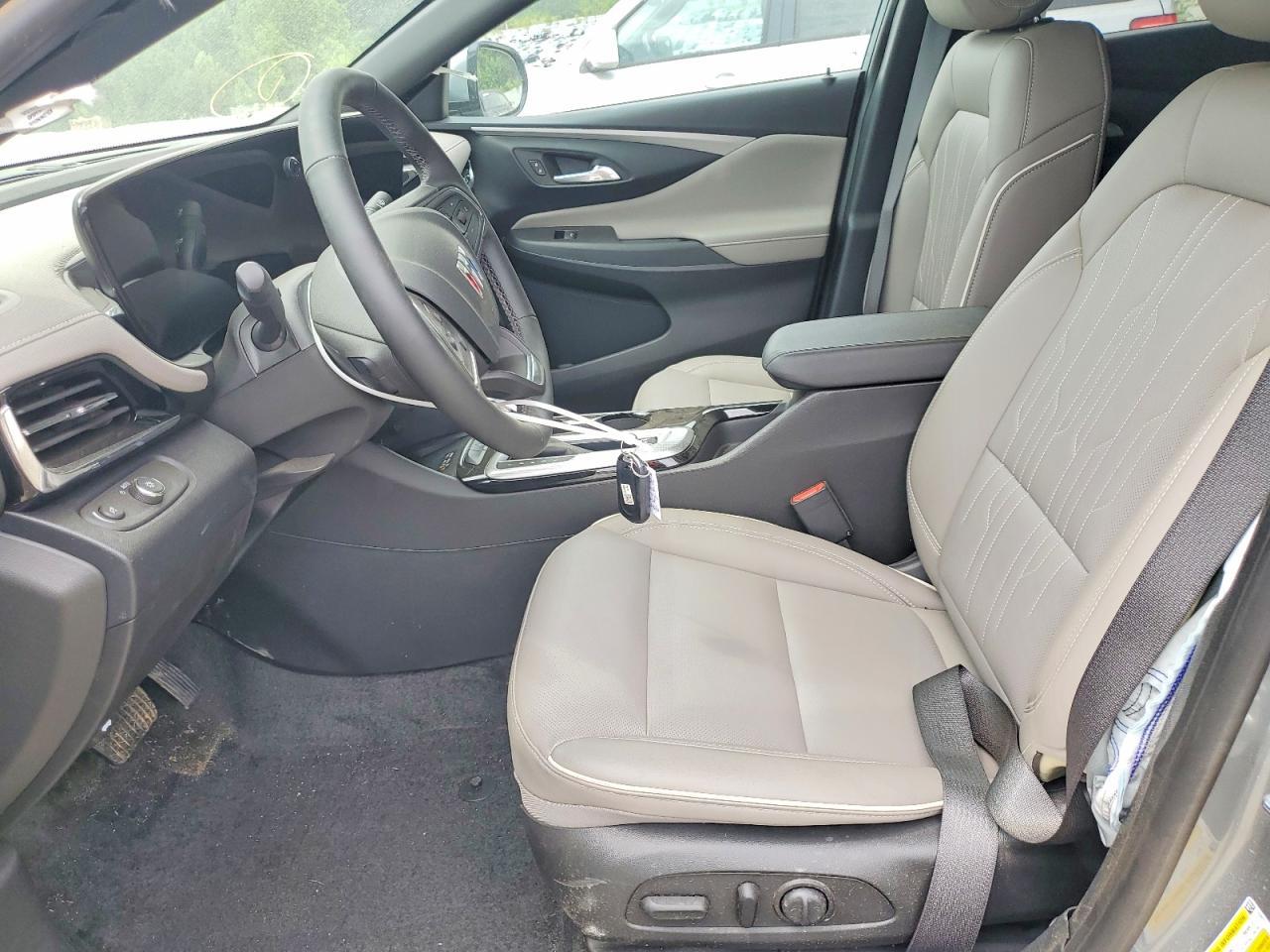2025 Buick Envista Avenir - Image 7