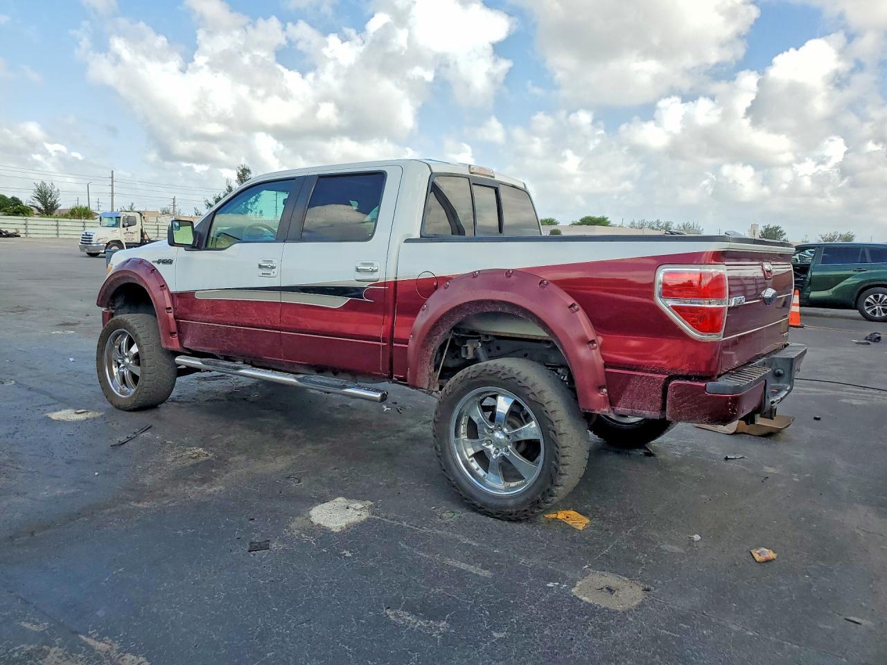 2012 Ford F150 Supercrew - Фото 2