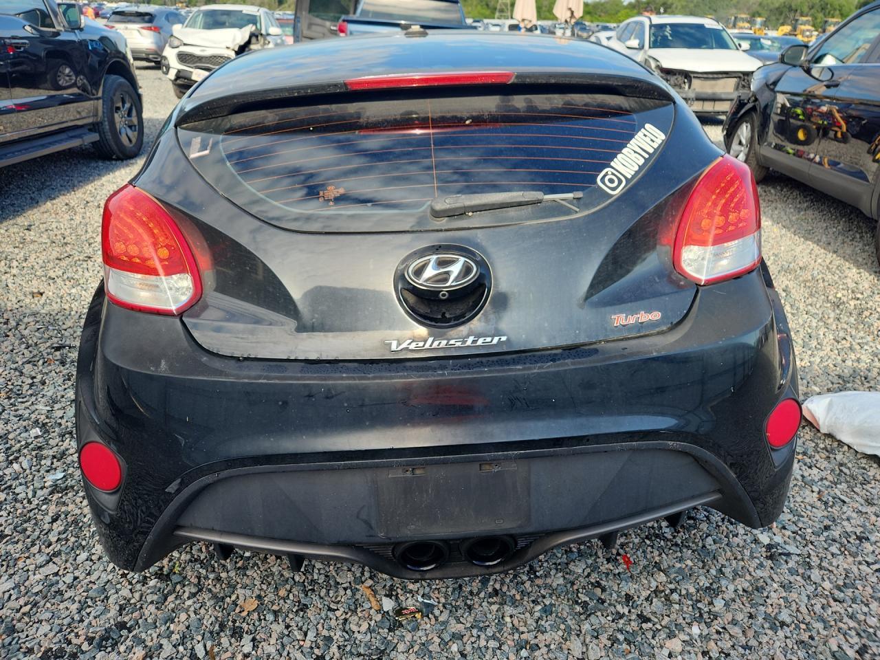 2016 Hyundai Veloster Turbo - Image 6