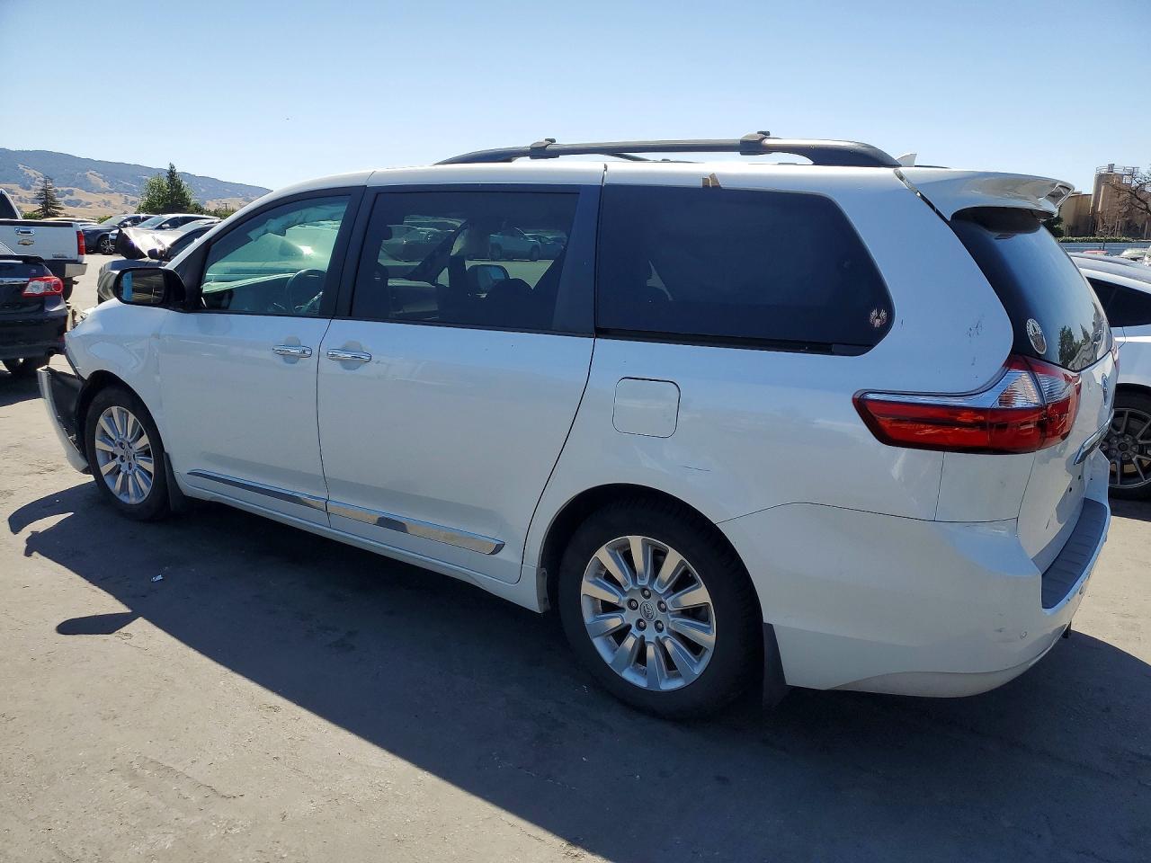 2015 Toyota Sienna Limited Premium 7-Passenger - Image 2