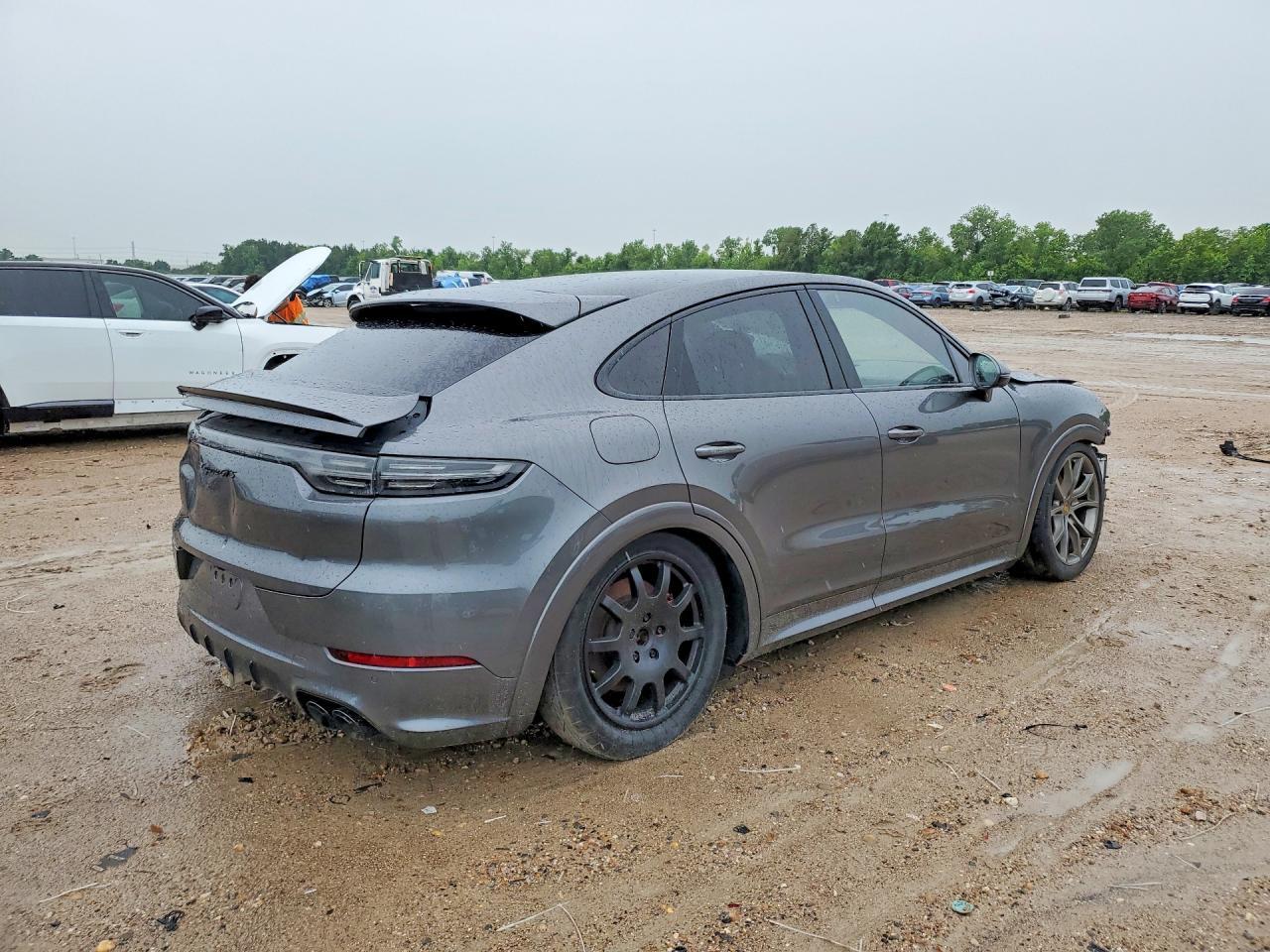 2023 Porsche Cayenne Gts Coupe - Фото 3