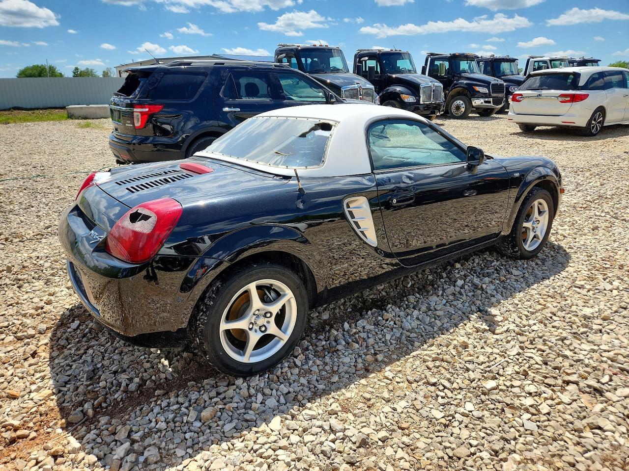 2000 Toyota Mr2 Spyder - Image 3
