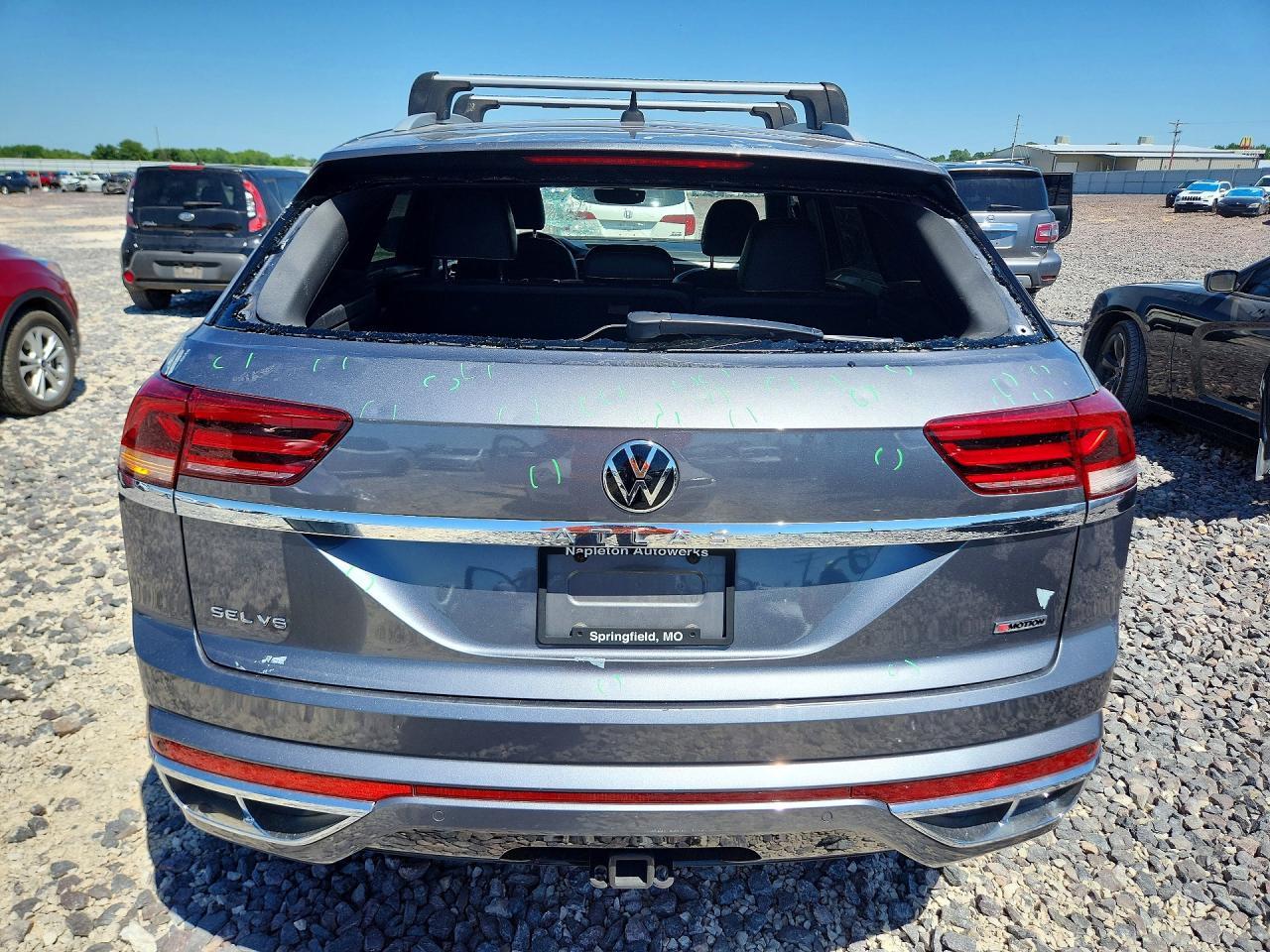 2020 Volkswagen Atlas Cross Sport Sel Premium R-Line - Image 6