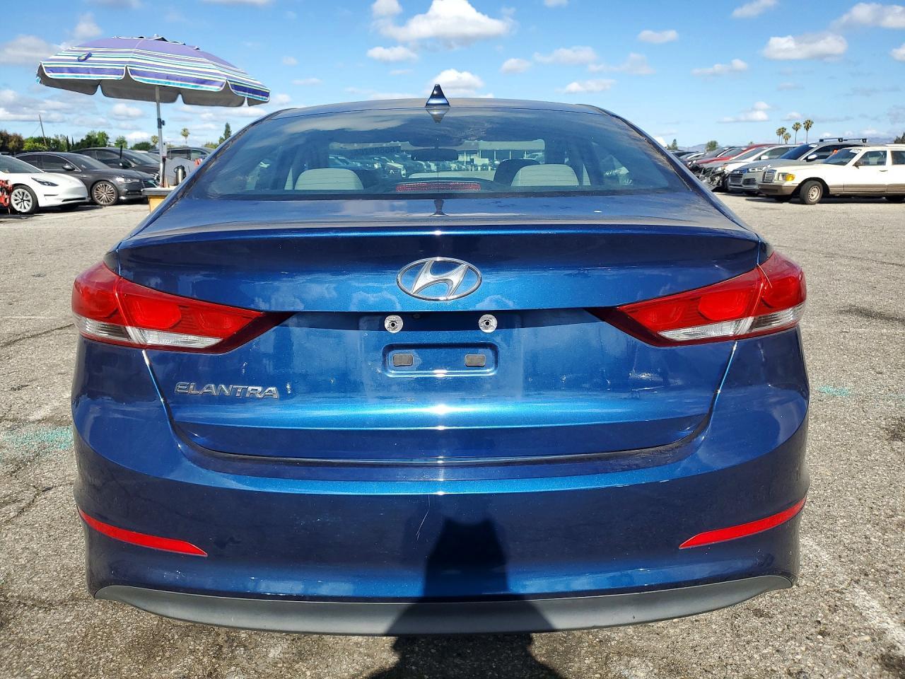 2017 Hyundai Elantra Se - Фото 6