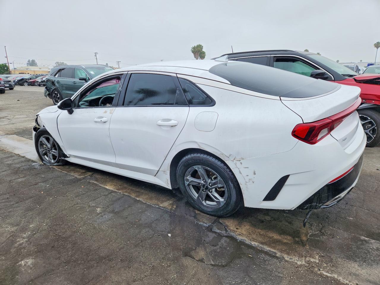 2022 Kia K5 Lxs - Image 2