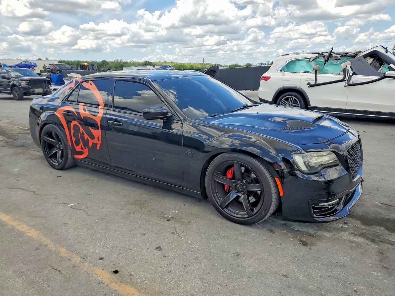 2016 Chrysler 300C - Image 4