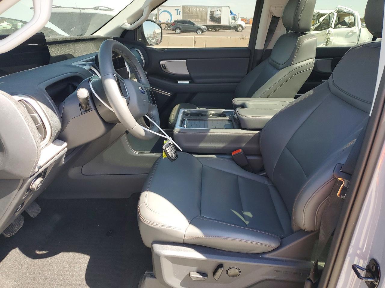 2025 Ford Expedition Active - Фото 7
