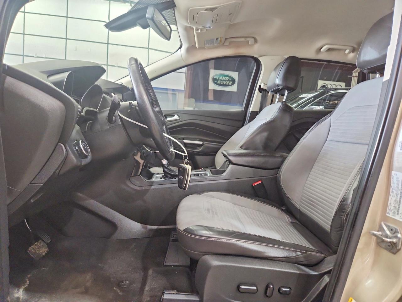 2017 Ford Escape Titanium - Image 7