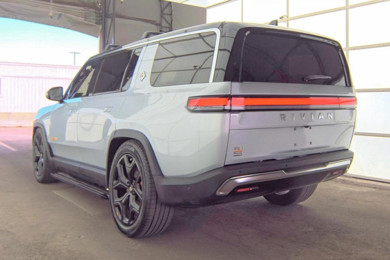 2023 Rivian R1S Adventure - Image 3