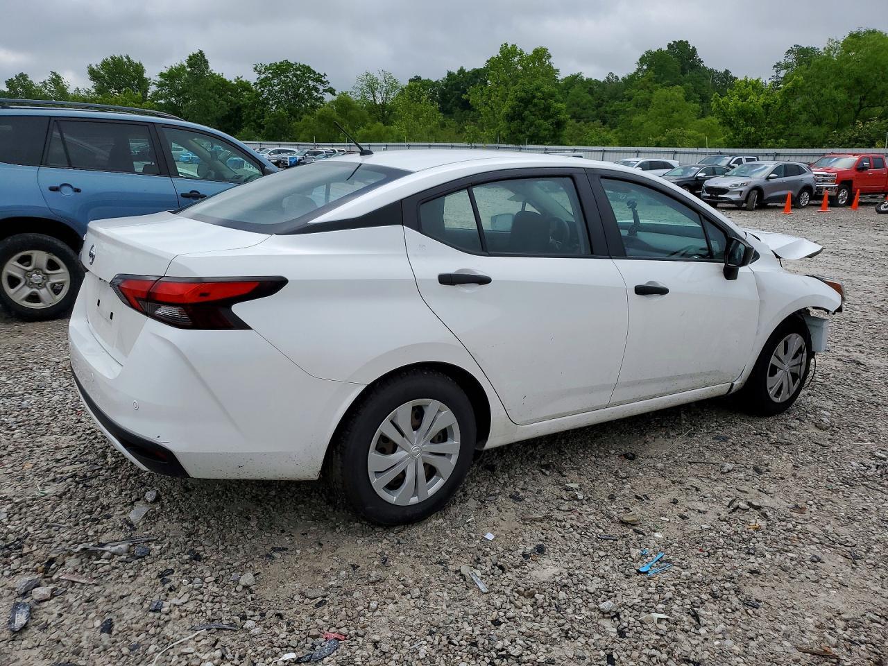 2021 Nissan Versa S - Image 3
