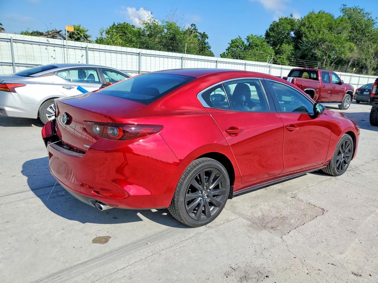 2025 Mazda 3 Select Sport - Image 3