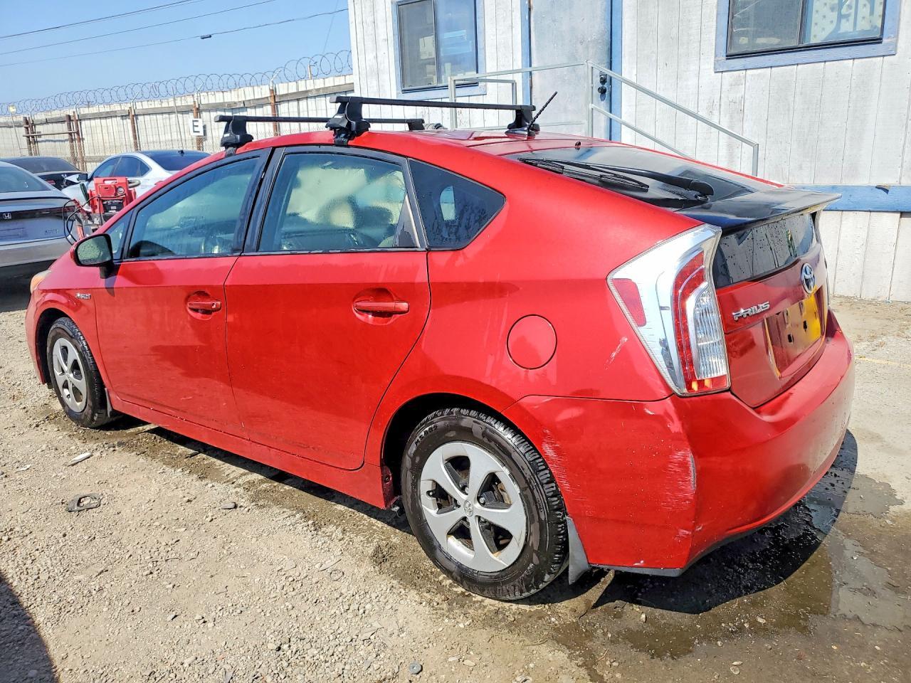 2013 Toyota Prius Three - Image 2
