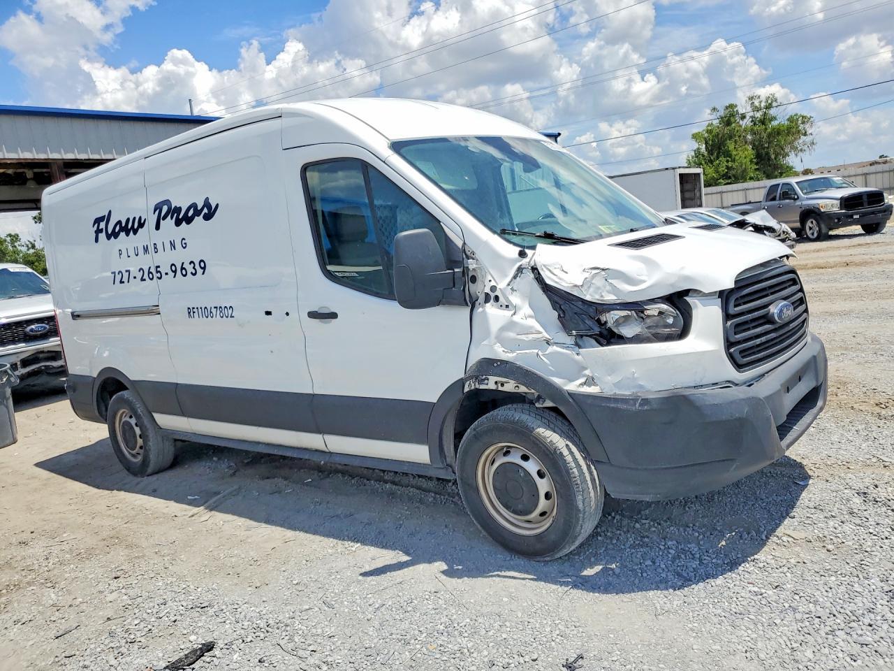 2019 Ford Transit 250 Delivery Van - Image 4