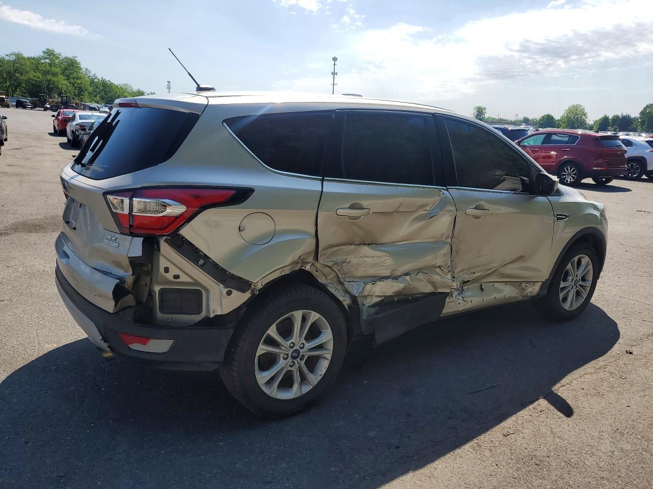2017 Ford Escape - Фото 3