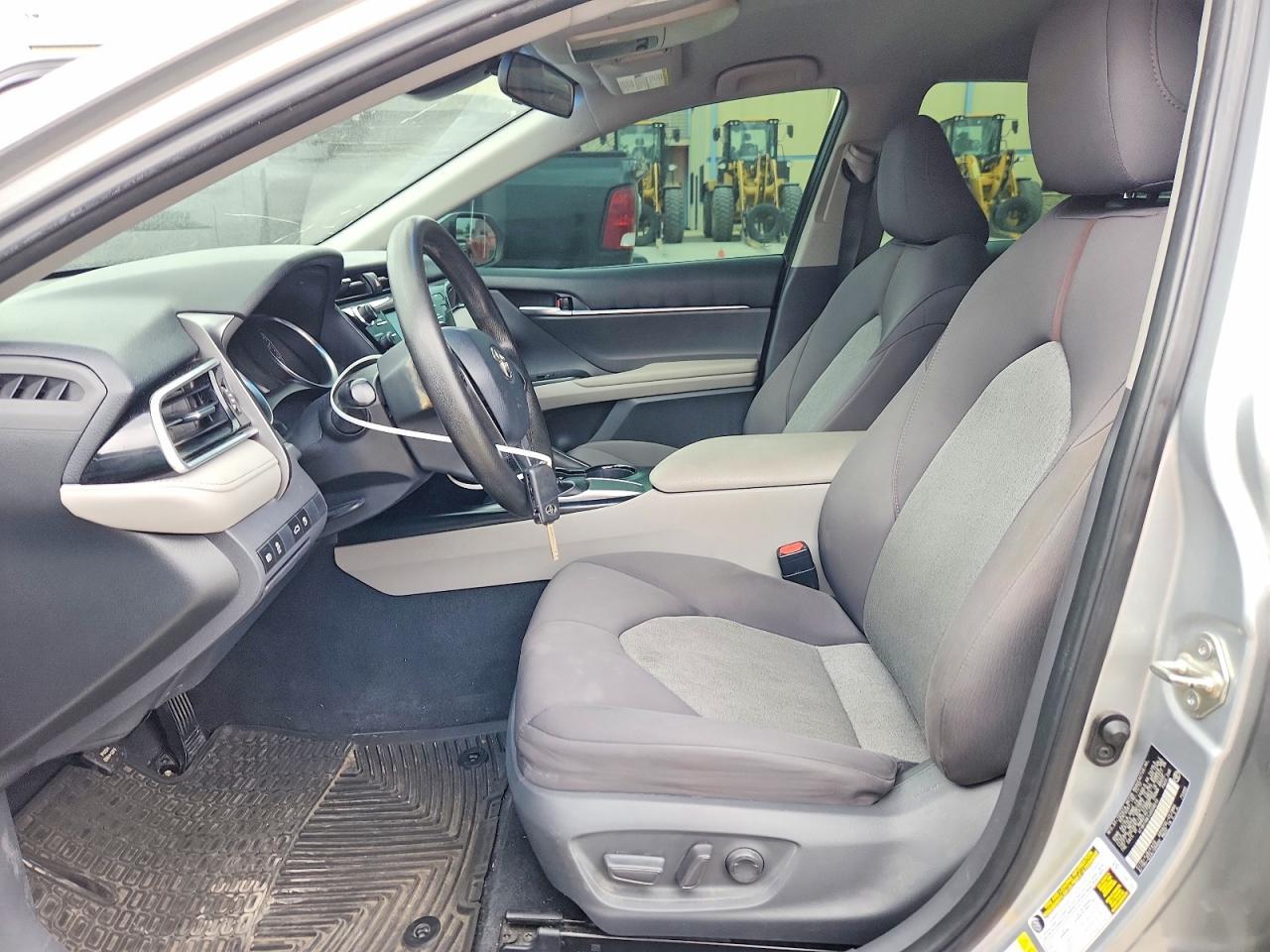 2018 Toyota Camry Le - Фото 7
