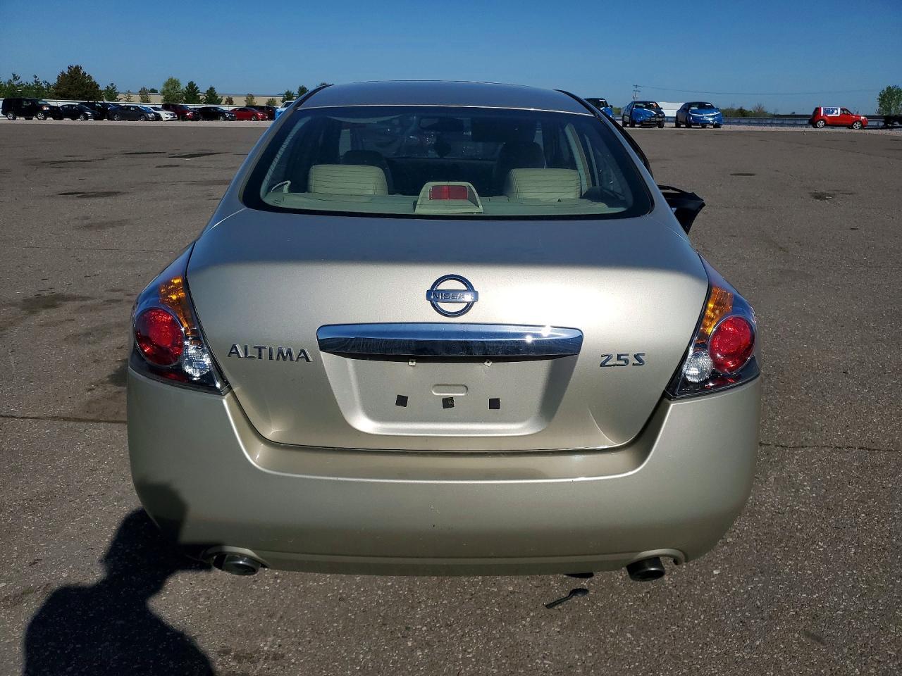 2010 Nissan Altima 2.5 - Фото 6