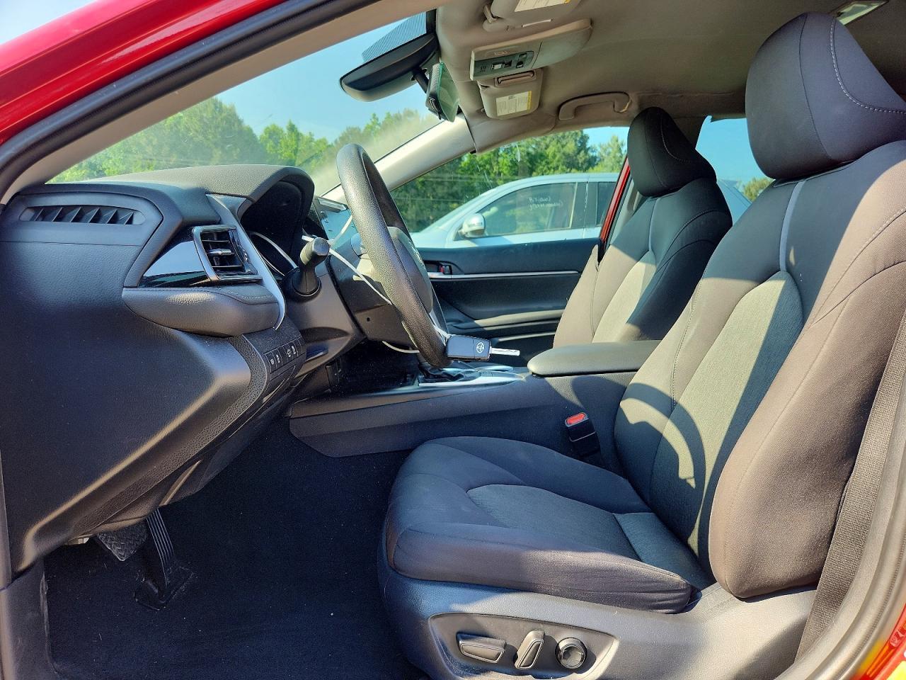 2024 Toyota Camry Le - Фото 7