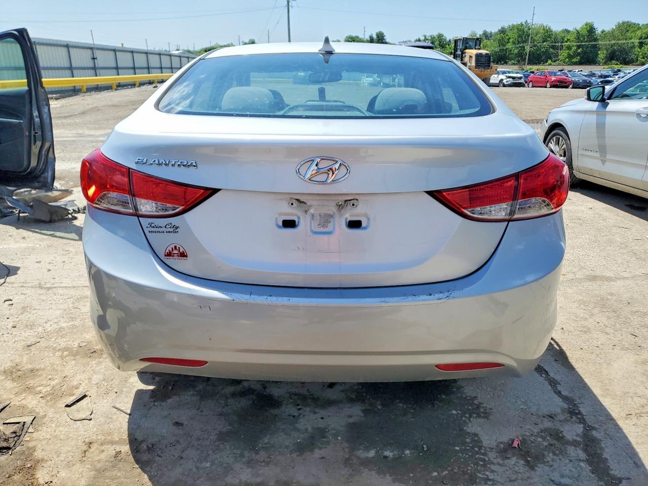 2012 Hyundai Elantra Gls - Image 6
