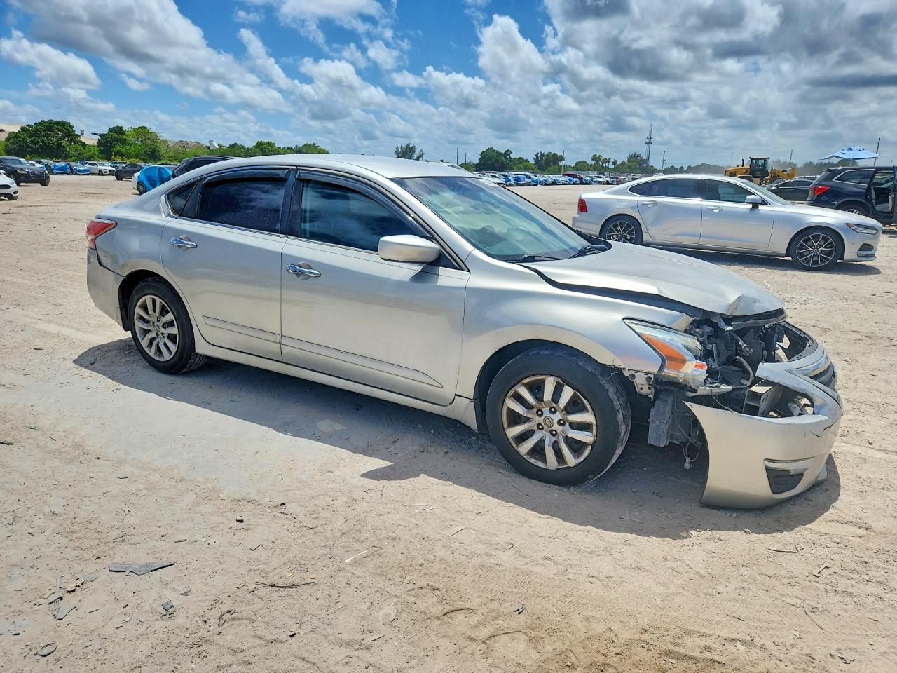 2015 Nissan Altima 2.5 S - Фото 4