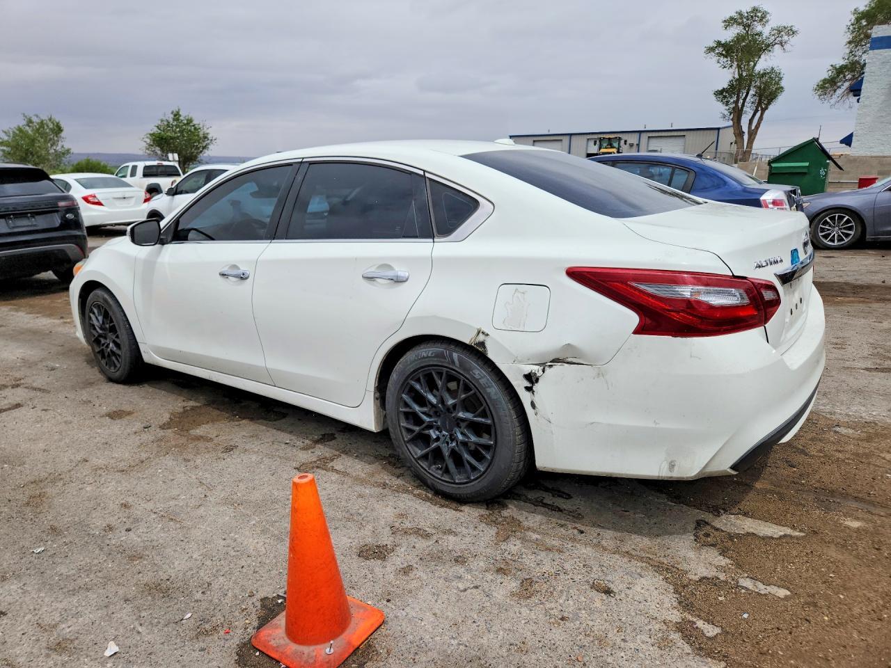 2018 Nissan Altima 2.5 Sl - Image 2