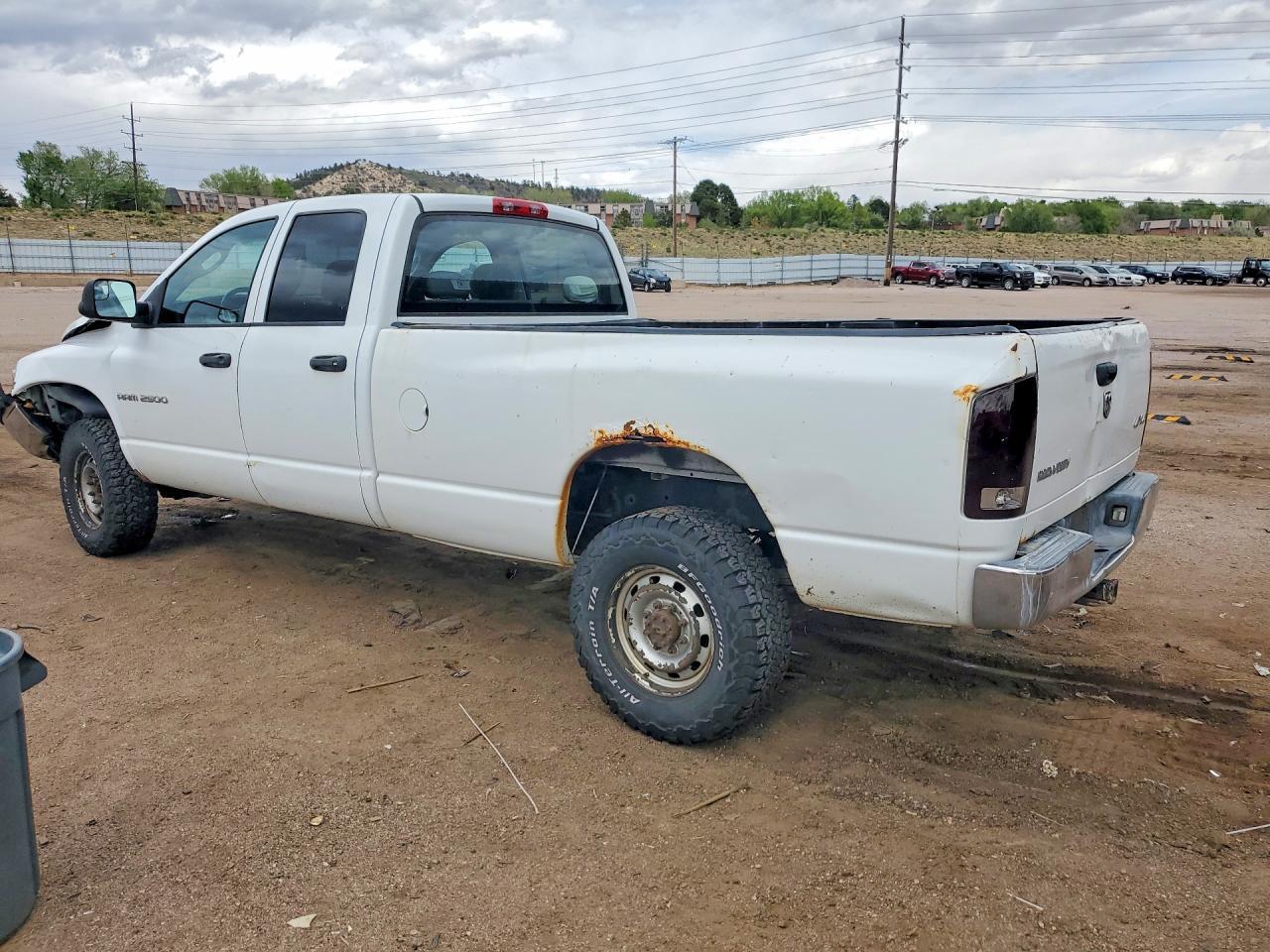2005 Dodge Ram 2500 St - Фото 2