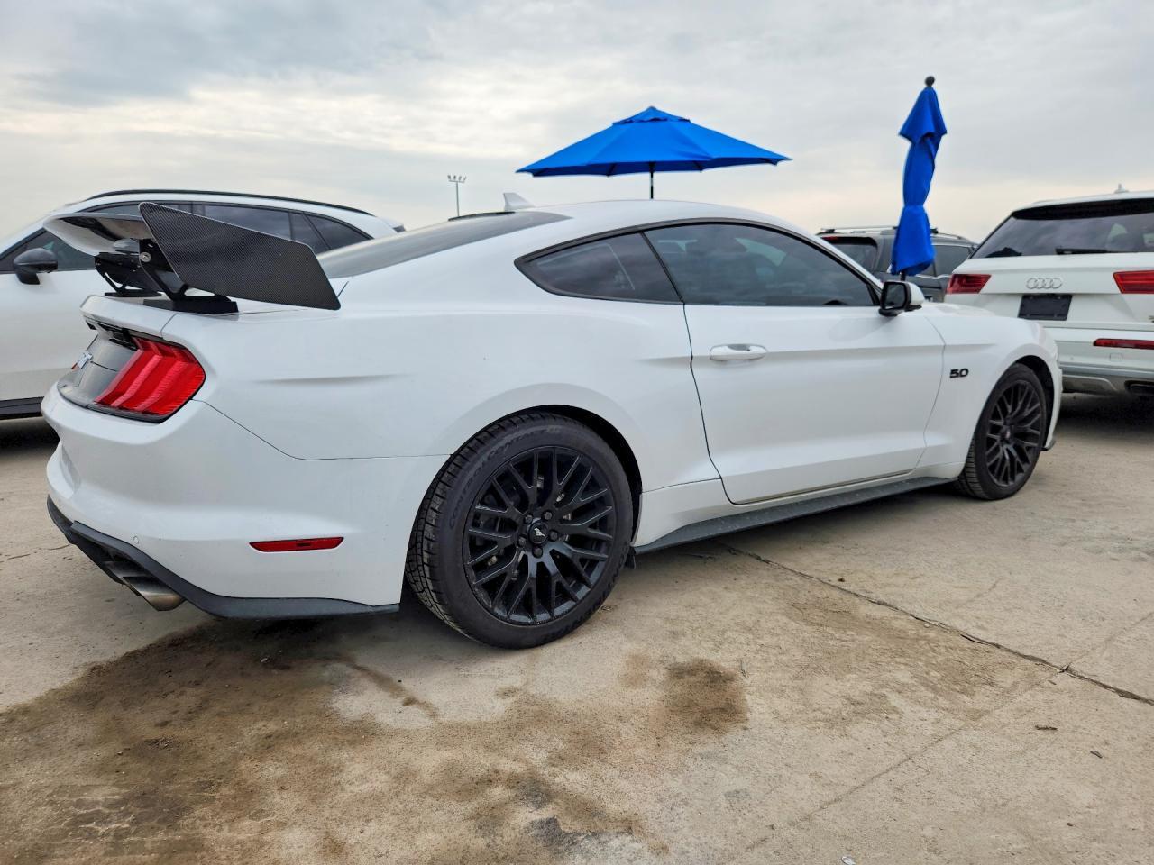 2022 Ford Mustang Gt - Фото 3